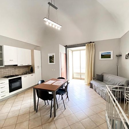 La Ginestra Apartment Corleone Bagian luar foto